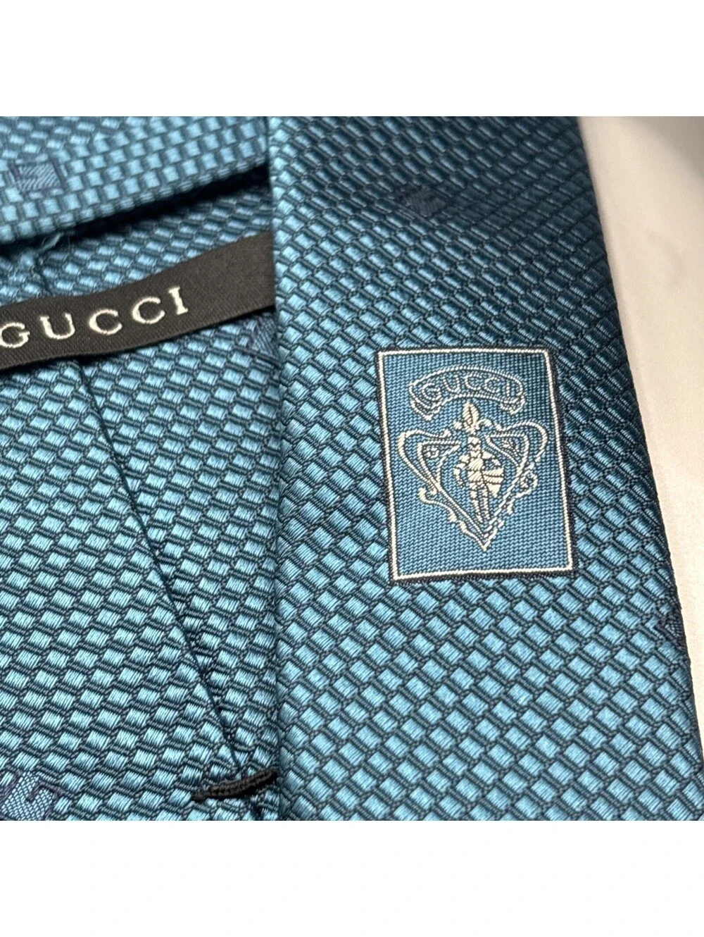 GUCCI Men’s Teal Mono Silk Tie GG Logo Pattern Standard